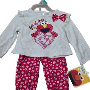 Sesame Street Elmo Play Set - Red and Cream